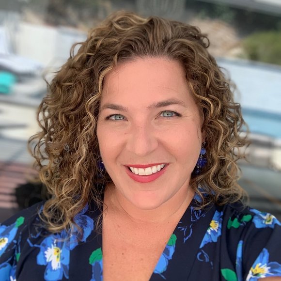 Meet your Posher, Lisa - Picture 1 of 1